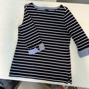 NAUTICA navy blue/ white striped size LARGE